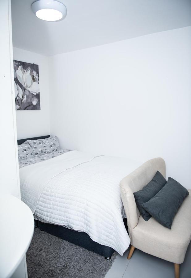 1B Apartment, 30 Mins To Oxford Street Лондон Экстерьер фото