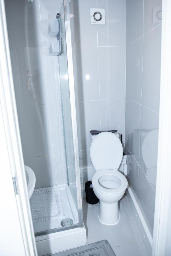 1B Apartment, 30 Mins To Oxford Street Лондон Экстерьер фото