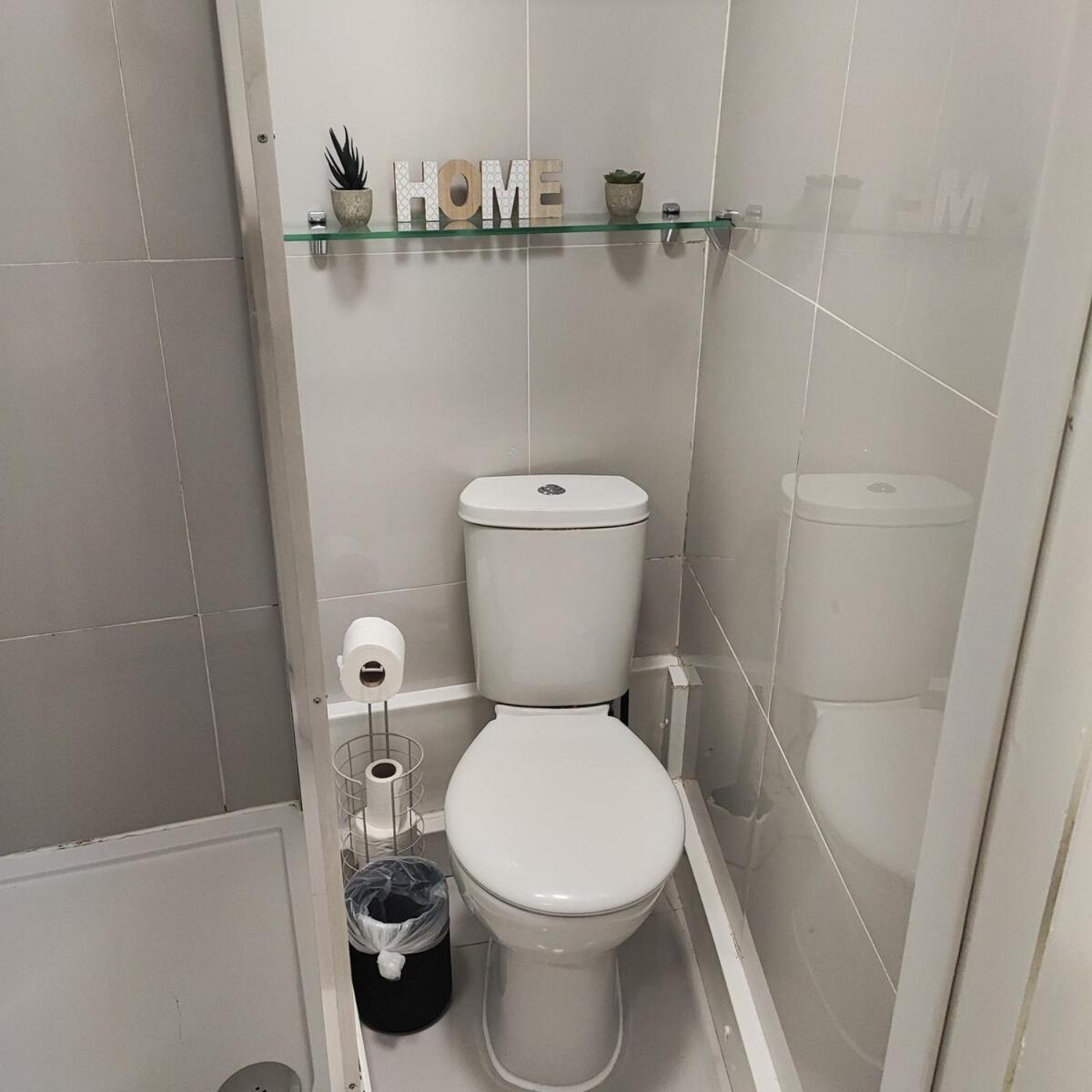 1B Apartment, 30 Mins To Oxford Street Лондон Экстерьер фото